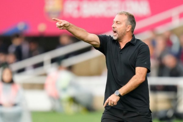 Phóng viên: Flick sẽ bị treo giò 1 trận và không thể chỉ đạo trận derby quốc gia.