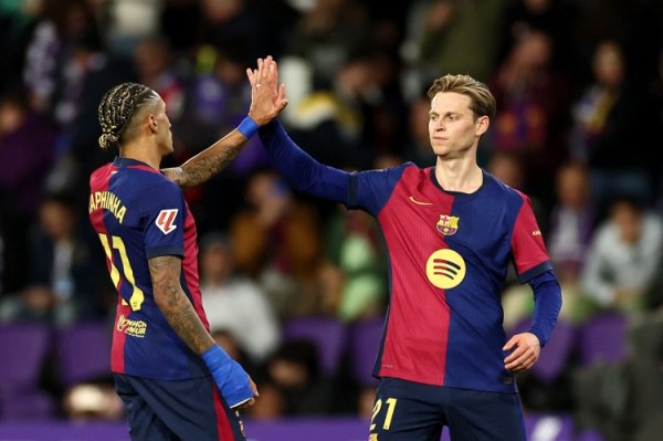 Mọi người: Barcelona cho rằng De Jong là cầu thủ bị đánh giá