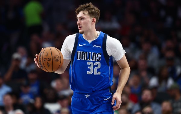 Rất buồn tẻ! Flagg thực hiện 6 trong số 15 cú sút và ghi đượ