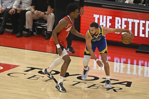 Đúng rồi 😂 Warriors đã giúp Rockets đá Spurs. Người truyền t