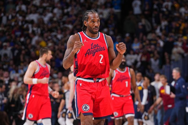 Ngoại trừ Đặng huynh& Tiểu Khả& Đại tổ, không có cái