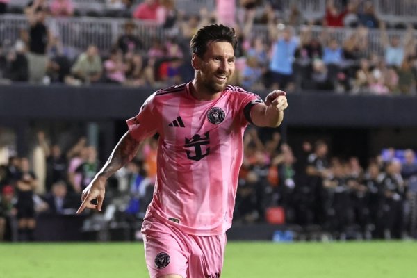 Đồng đội cũ: Những động tác bạn thấy Messi thực hiện ở Camp 